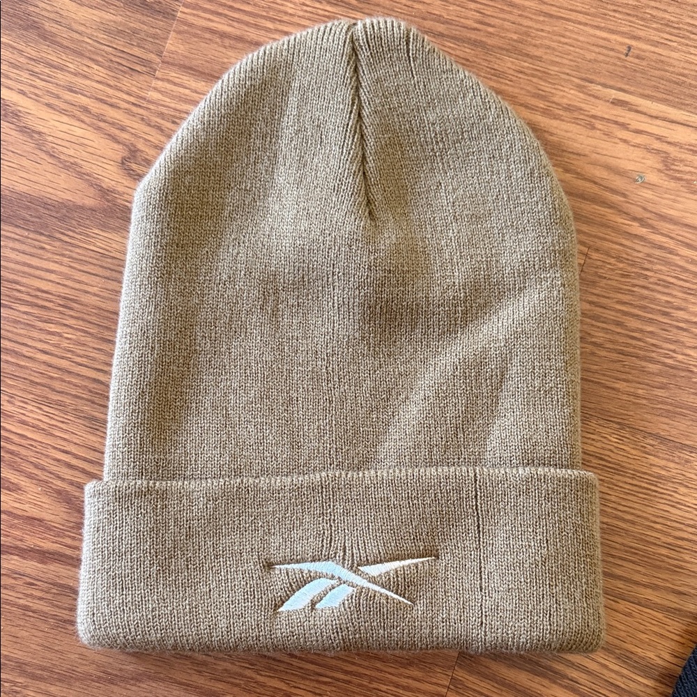 Reebok Brown/Tan Knit Cuffed Beanie with Vector Logo